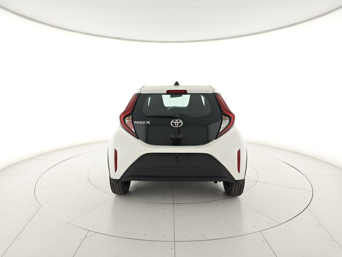 Toyota Aygo X 1.0 VVT-i 72 CV 5 porte Limited S-CVT (4)