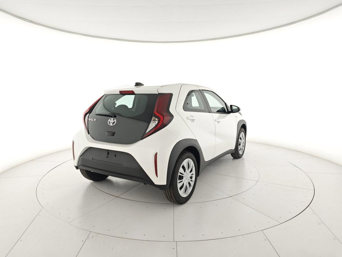 Toyota Aygo X 1.0 VVT-i 72 CV 5 porte Limited S-CVT (6)