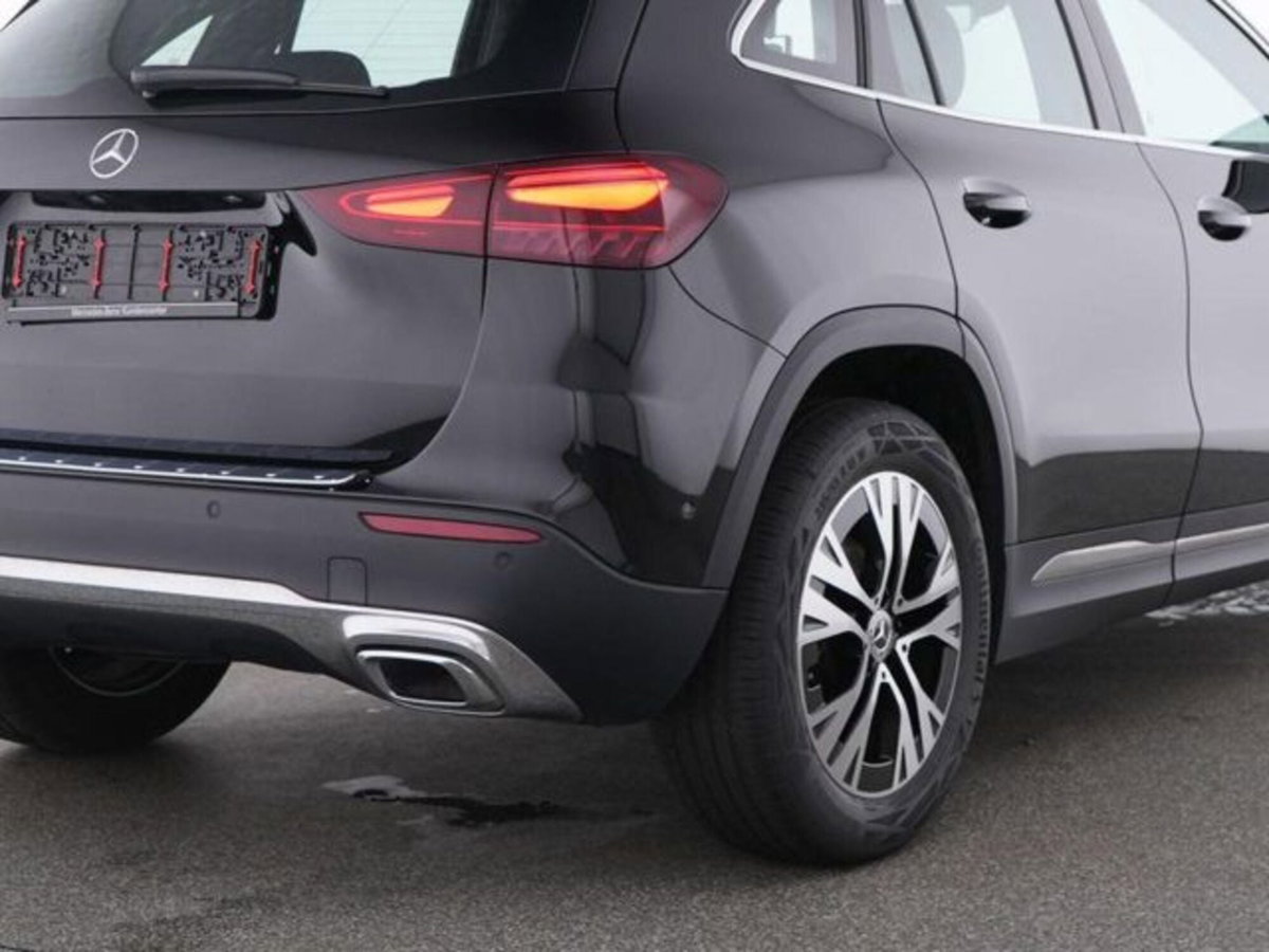 Mercedes-Benz GLA SUV 180 d Progressive Advanced auto (4)