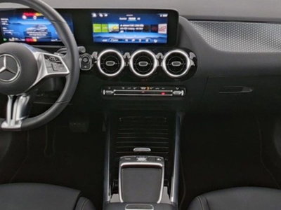 Mercedes-Benz GLA SUV 180 d Progressive Advanced auto (7)