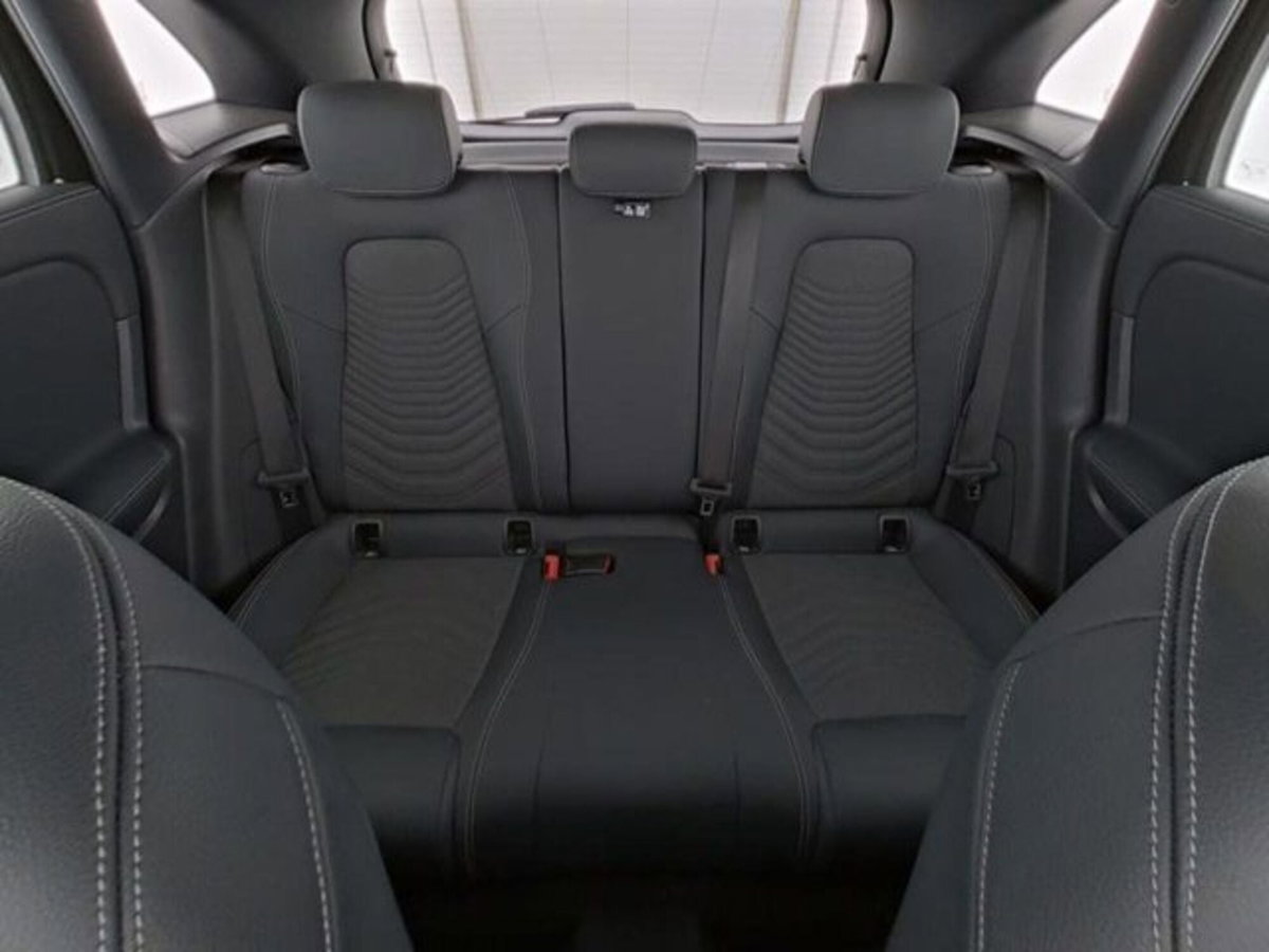 Mercedes-Benz GLA SUV 180 d Progressive Advanced auto (8)