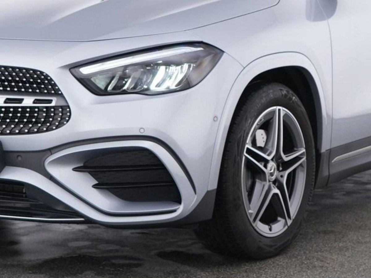 Mercedes-Benz GLA SUV 180 AMG Line Advanced Plus auto (2)