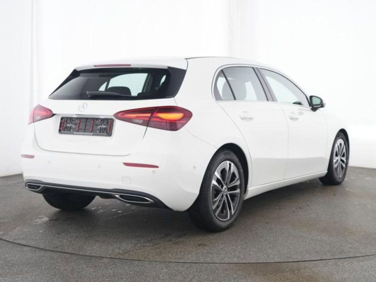 Mercedes-Benz Classe A Sedan 180 d Progressive Advanced Plus auto (3)
