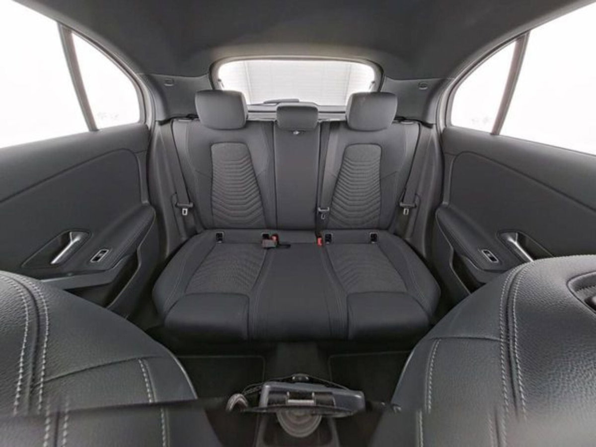 Mercedes-Benz Classe A Sedan 180 d Progressive Advanced Plus auto (8)