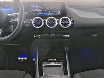 Mercedes-Benz GLA SUV 180 AMG Line Premium auto (5)