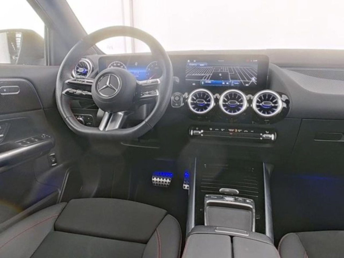 Mercedes-Benz GLA SUV 180 AMG Line Premium auto (6)