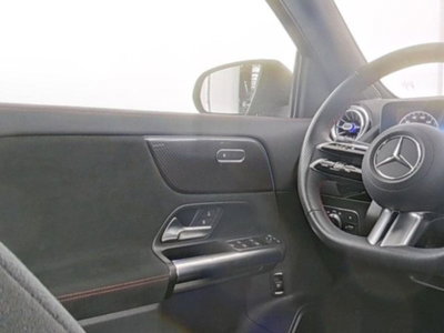 Mercedes-Benz GLA SUV 180 AMG Line Premium auto (9)