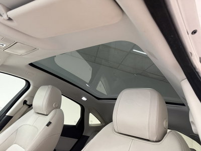 Jaguar E-Pace 2.0D 240 CV AWD aut. R-Dynamic HSE (12)