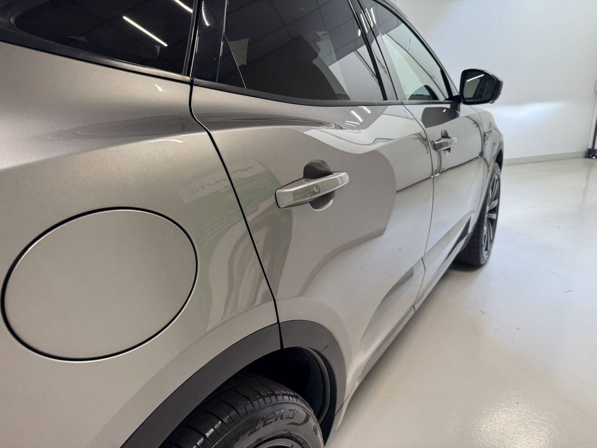 Jaguar E-Pace 2.0D 240 CV AWD aut. R-Dynamic HSE (20)