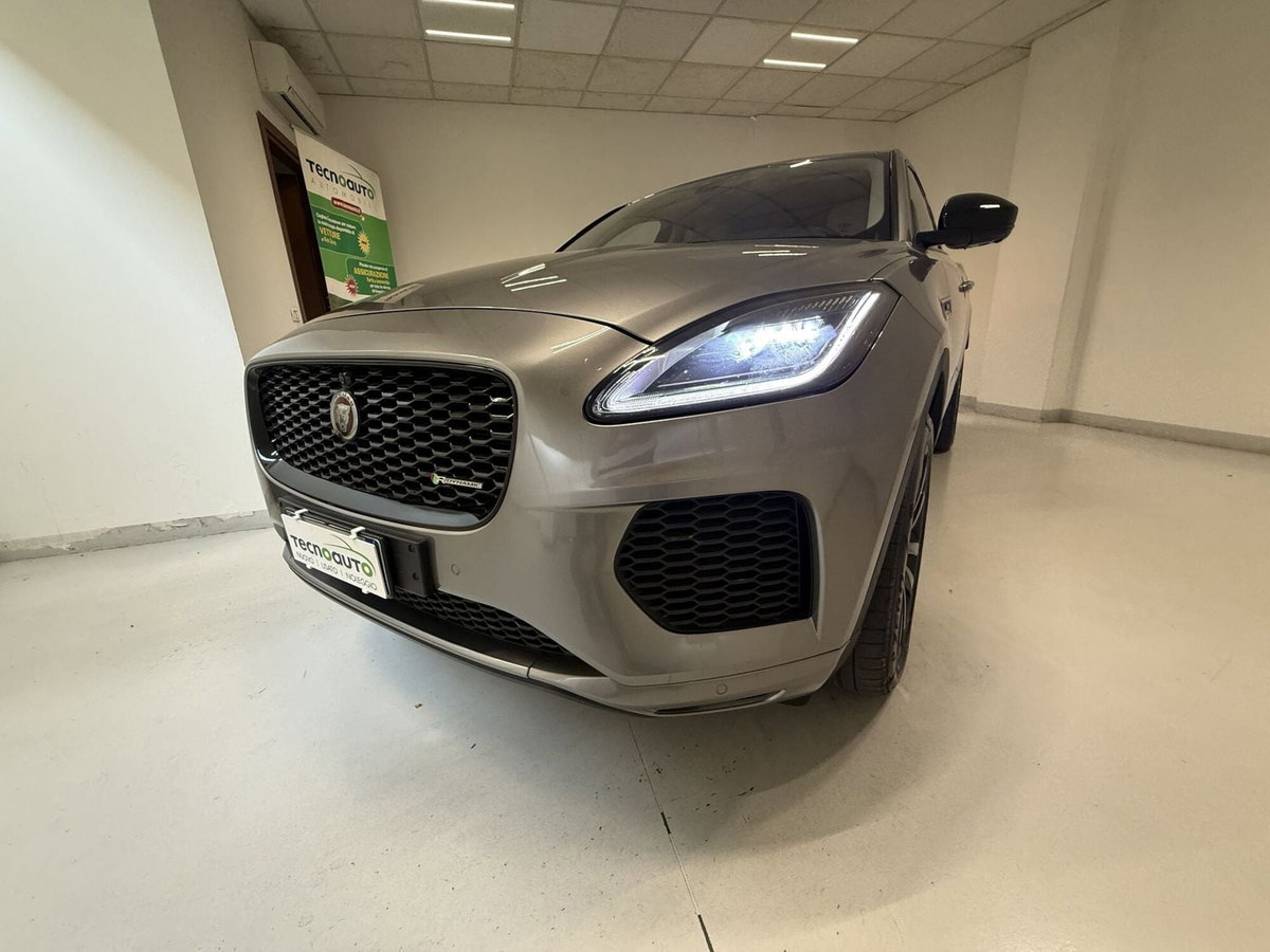 Jaguar E-Pace 2.0D 240 CV AWD aut. R-Dynamic HSE (7)