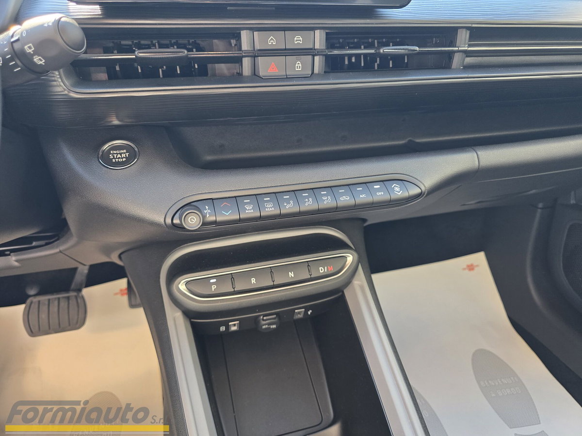 Jeep Avenger 1.2 turbo e-hybrid mhev Longitude fwd 110cv edct6 (15)