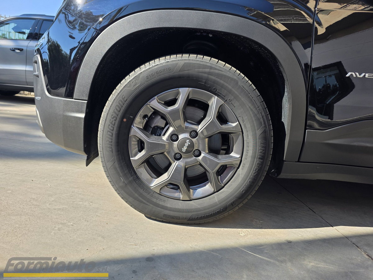 Jeep Avenger 1.2 turbo e-hybrid mhev Longitude fwd 110cv edct6 (9)