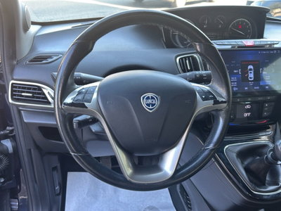Lancia Ypsilon 1.2 69 CV 5 porte Platinum (9)