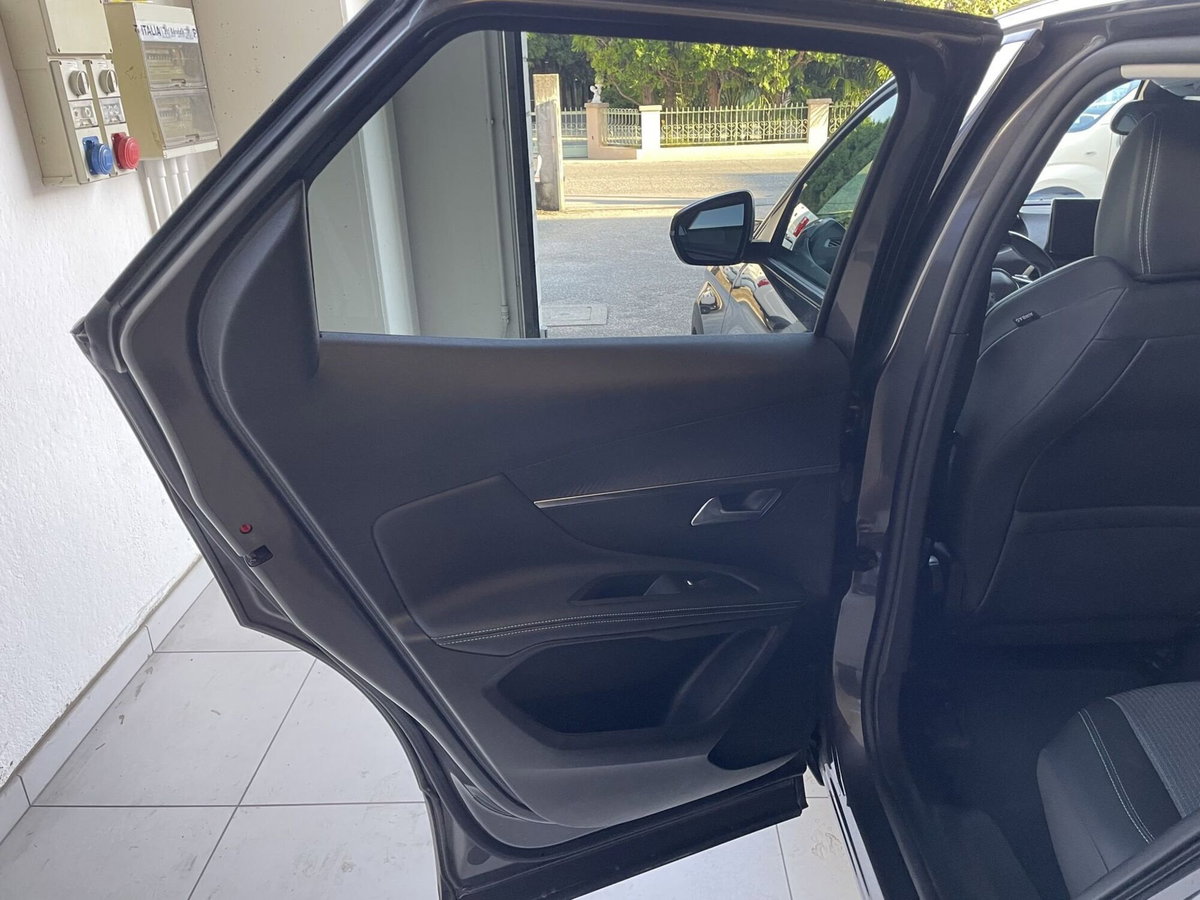 Peugeot 3008 BlueHDi 130 S&S EAT8 Allure Pack (11)