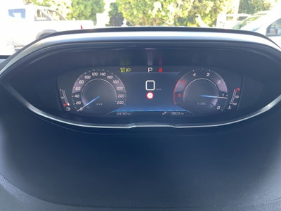 Peugeot 3008 BlueHDi 130 S&S EAT8 Allure Pack (12)