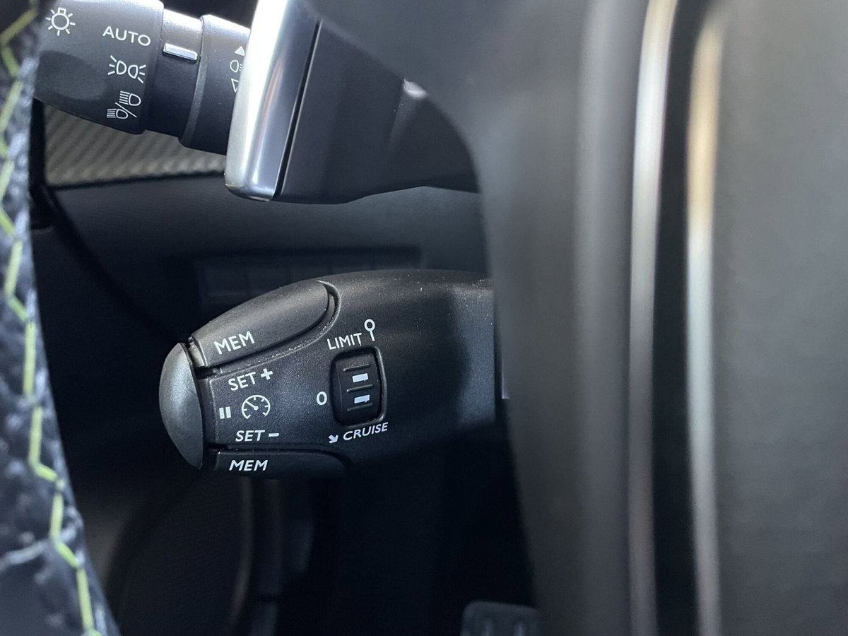 Peugeot 2008 1.2 puretech GT s&s 130cv eat8 (17)