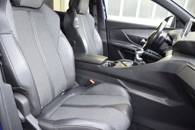 Peugeot 3008 PureTech Turbo 130 S&S GT Line (11)
