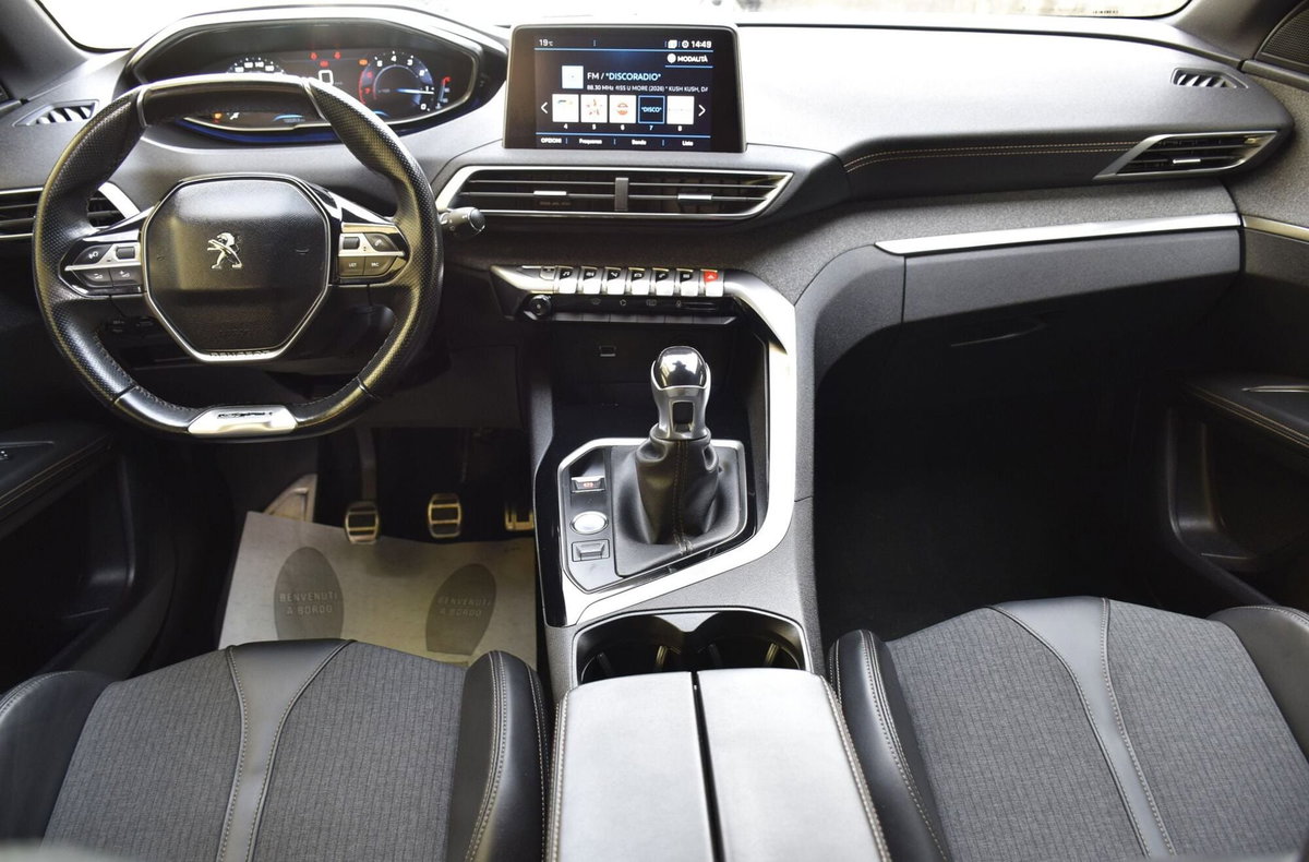 Peugeot 3008 PureTech Turbo 130 S&S GT Line (13)
