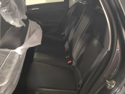 Volkswagen Polo 1.0 tsi Edition 95cv (15)