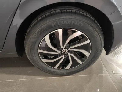 Volkswagen Polo 1.0 tsi Edition 95cv (9)