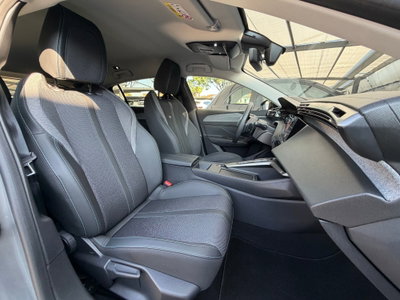 Peugeot 308 1.2 hybrid Allure 145cv e-dcs 6 (15)