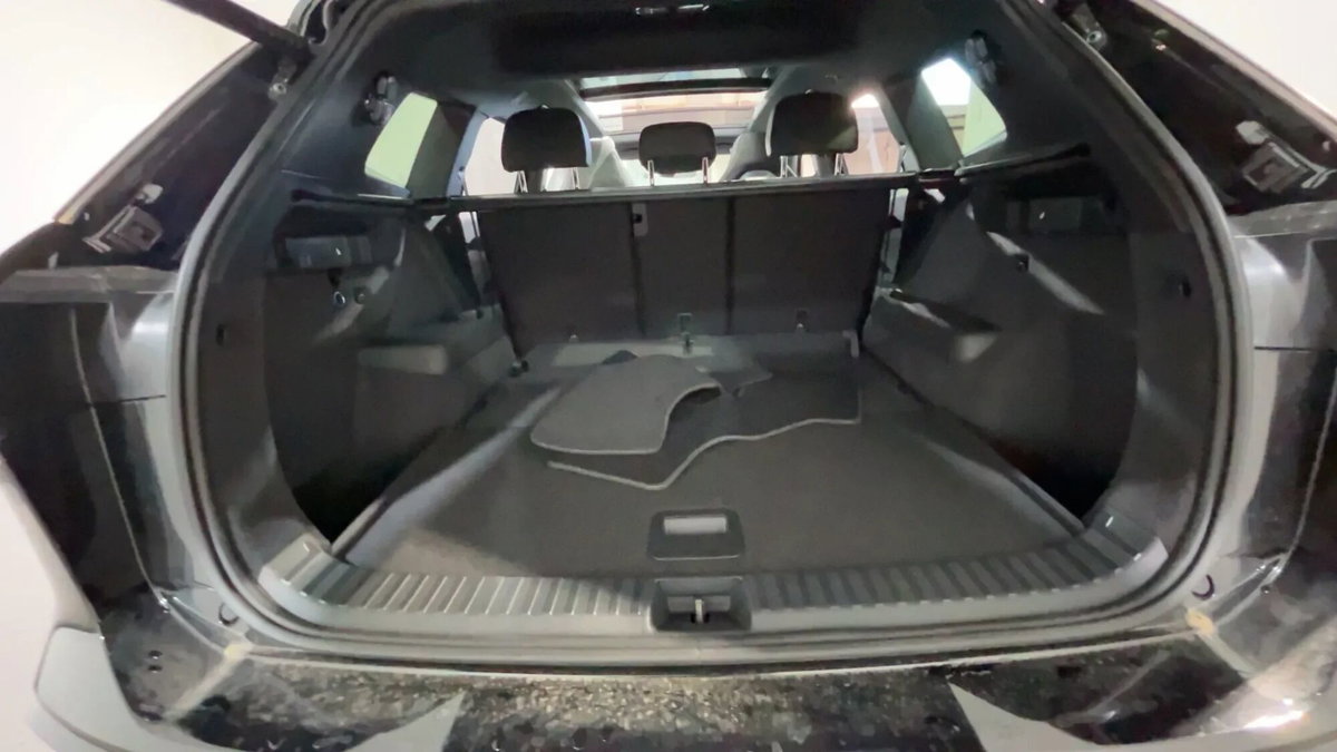 Volkswagen Tayron 1.5 etsi R-Line 150cv dsg 7p.ti (12)