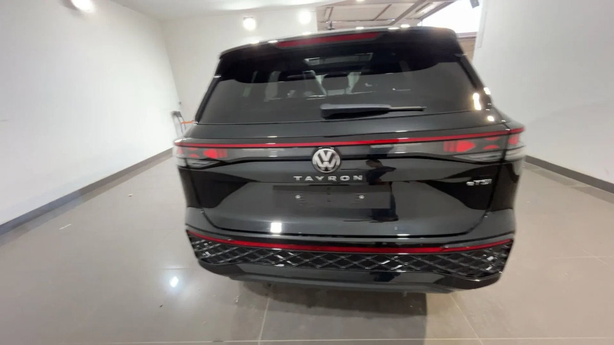 Volkswagen Tayron 1.5 etsi R-Line 150cv dsg 7p.ti (6)