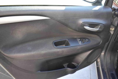 Fiat Punto 1.4 8V 5 porte Natural Power Lounge (7)