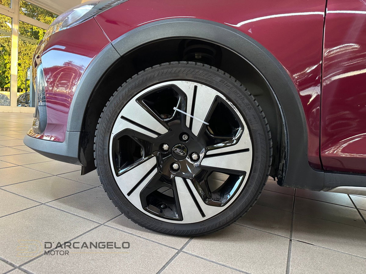 Ford Fiesta Active X 1.0 Ecoboost Hybrid 125 CV 5 porte (10)