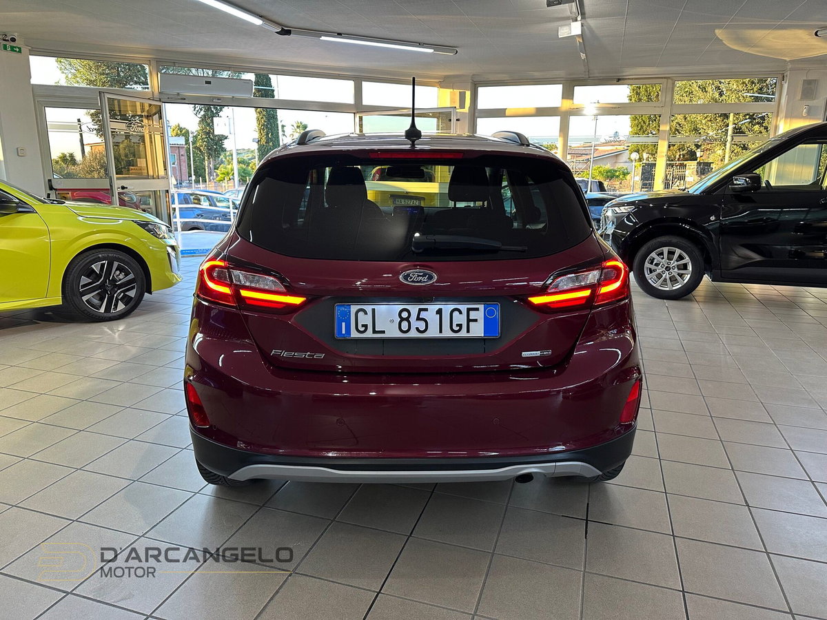 Ford Fiesta Active X 1.0 Ecoboost Hybrid 125 CV 5 porte (6)