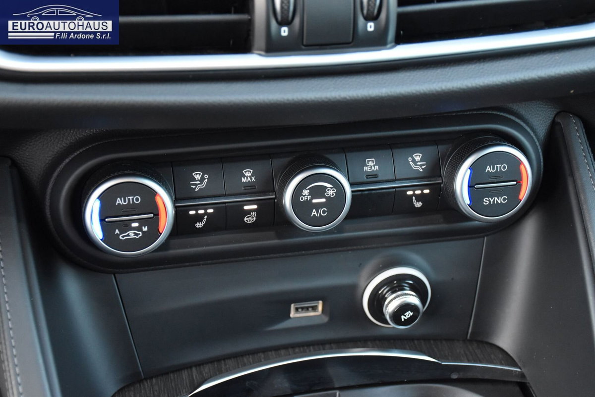 Alfa Romeo Stelvio Stelvio 2.2 Turbodiesel 210 CV AT8 Q4 Ti (14)