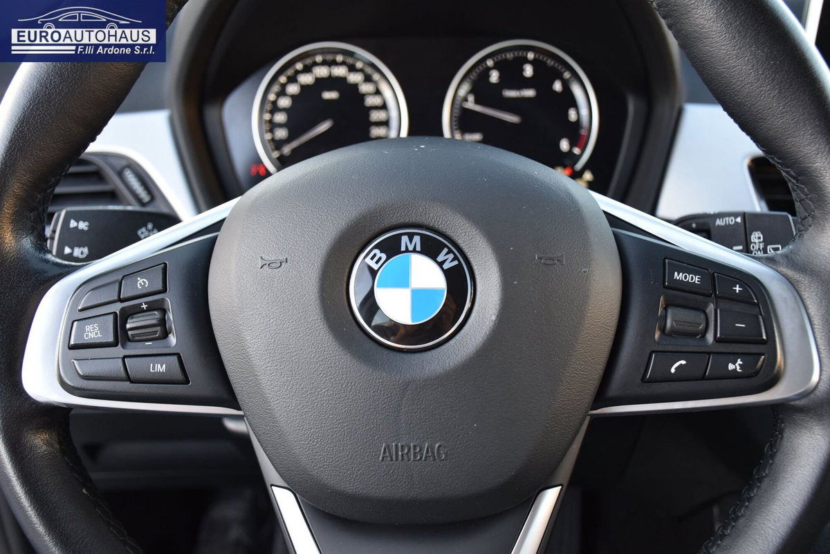 BMW X1 sDrive18d Business Advantage (13)