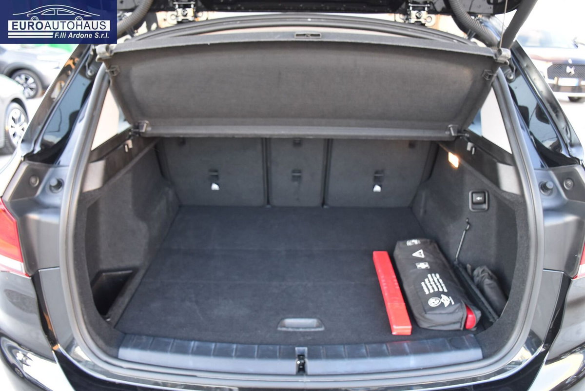 BMW X1 sDrive18d Business Advantage (15)