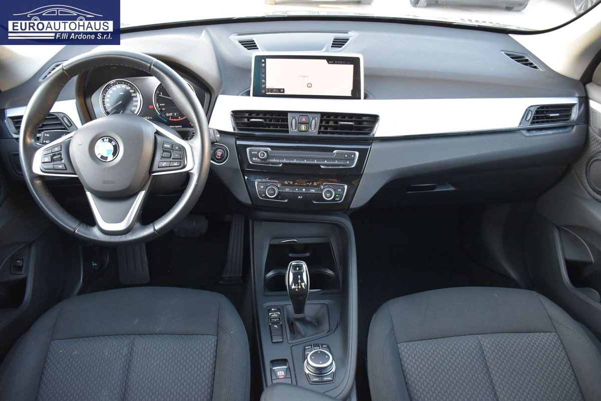 BMW X1 sDrive18d Business Advantage (7)