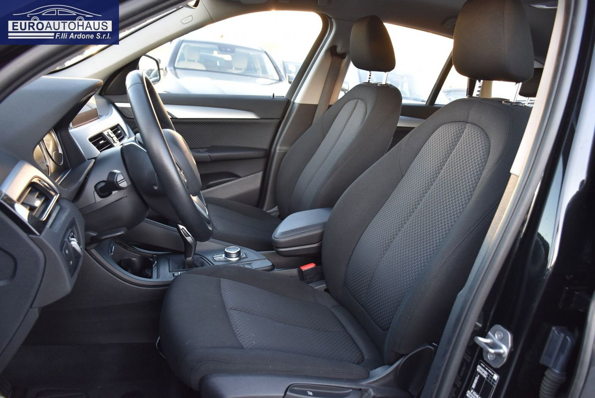 BMW X1 sDrive18d Business Advantage (8)