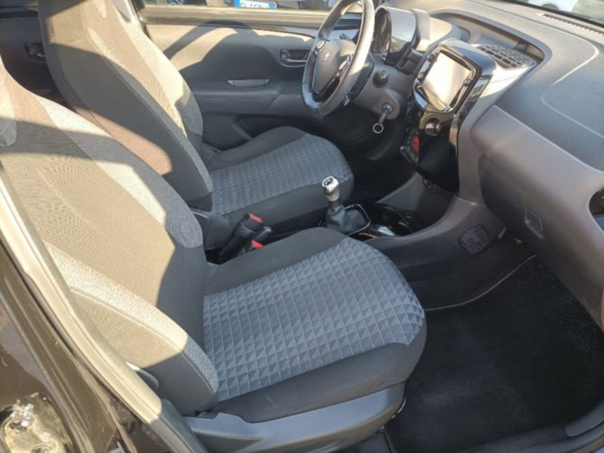 Peugeot 108 72 5 porte Allure (9)