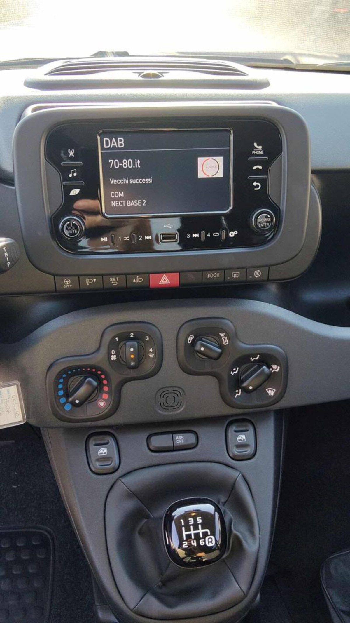 Fiat Panda 1.0 firefly hybrid s&s 70cv 5p.ti (3)