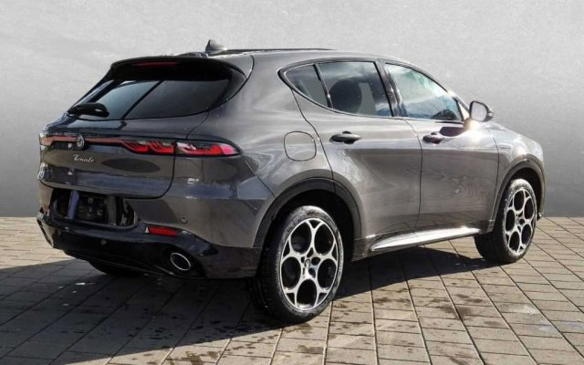 Alfa Romeo Tonale 1.3 phev Veloce Q4 280cv at6 (3)