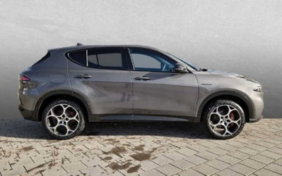 Alfa Romeo Tonale 1.3 phev Veloce Q4 280cv at6 (5)