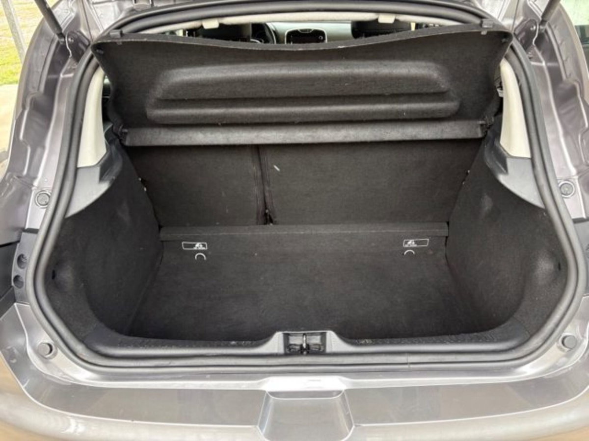 Renault Clio Sporter 1.2 75CV Wave (14)