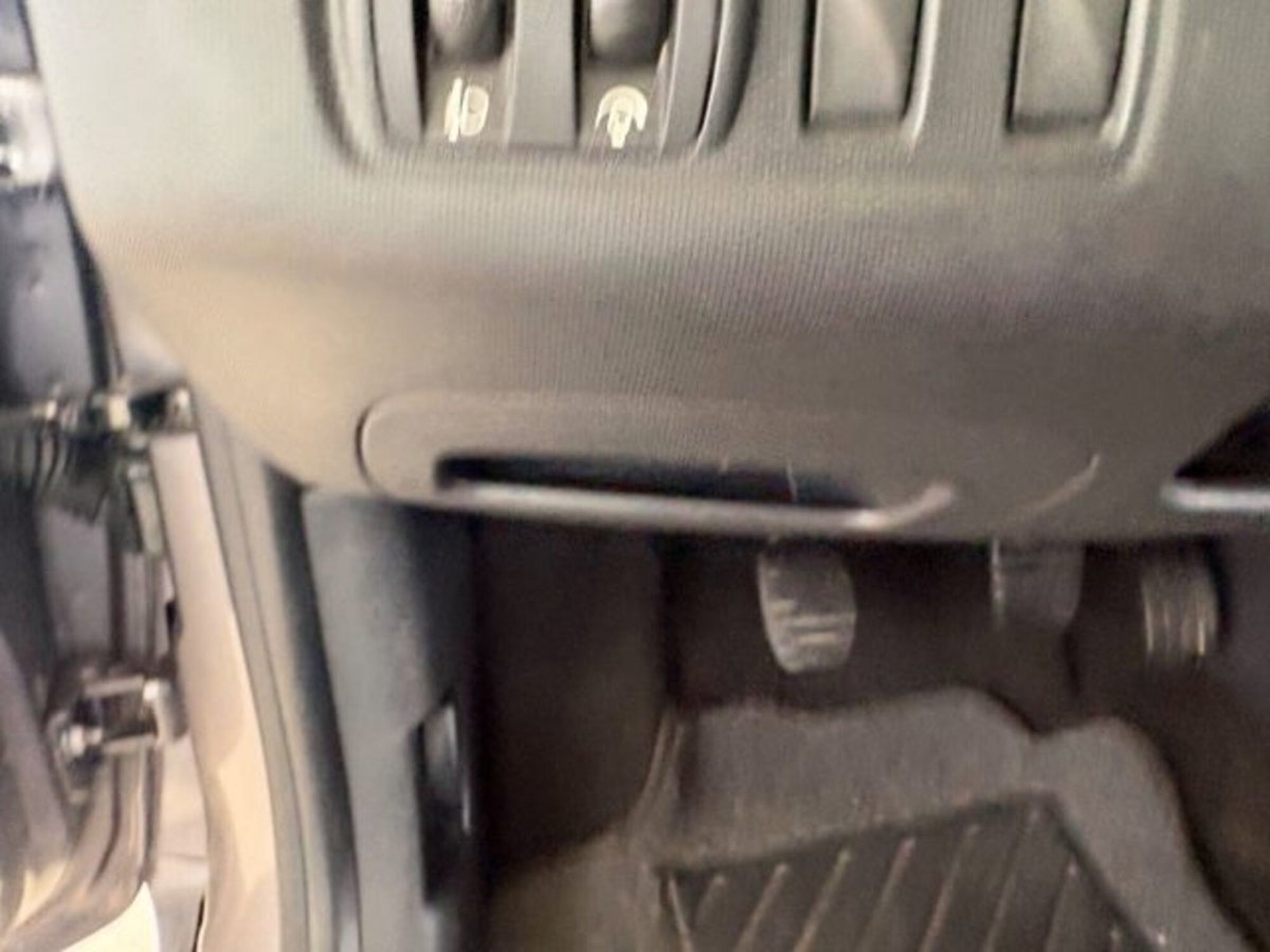 Renault Clio Sporter 1.2 75CV Wave (19)