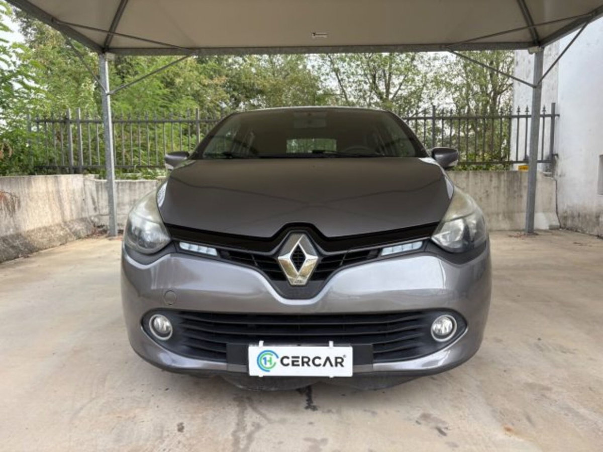 Renault Clio Sporter 1.2 75CV Wave (2)