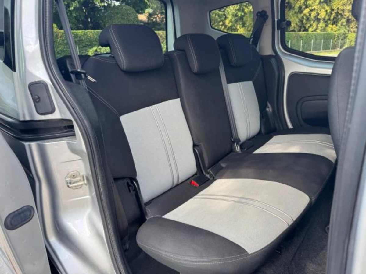 Fiat Qubo 1.4 8V 77 CV MyLife Natural Power (16)