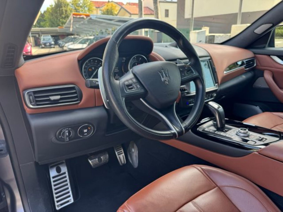 Maserati Levante Levante V6 350 CV AWD Modena (11)
