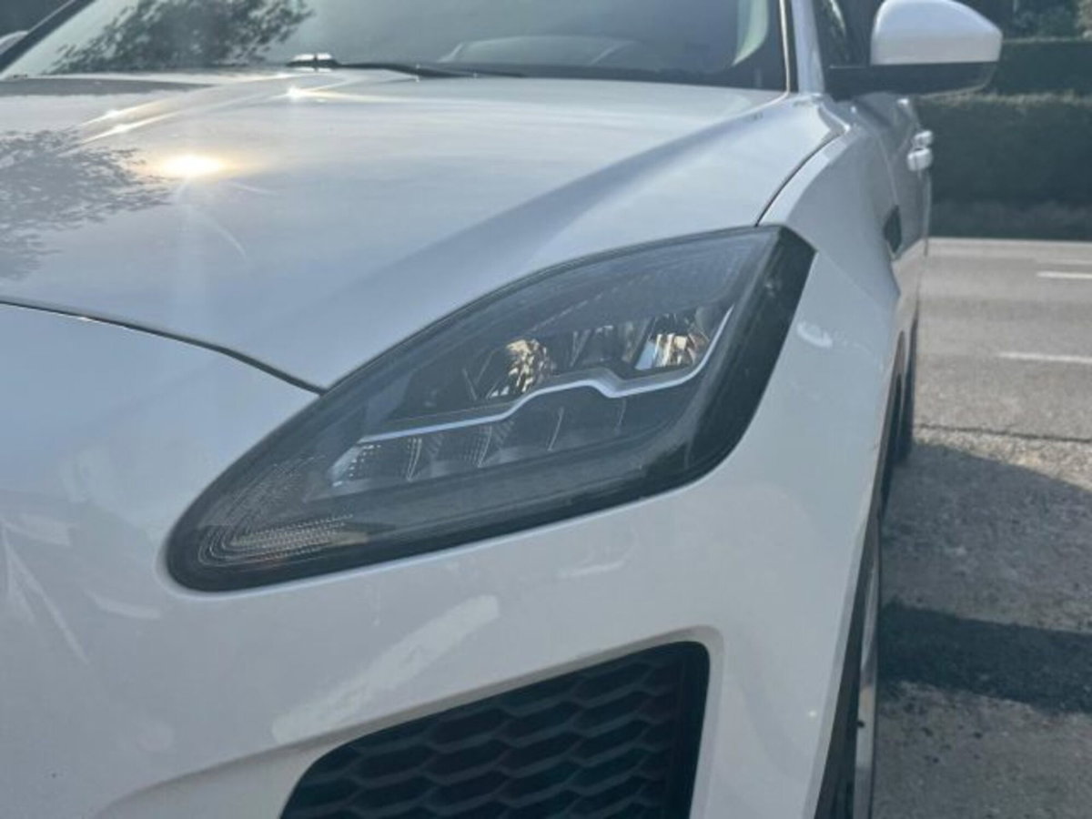 Jaguar E-Pace 2.0D 150 CV AWD aut. R-Dynamic S (7)