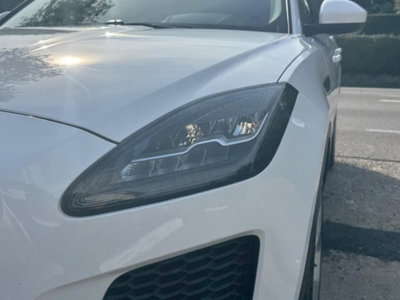 Jaguar E-Pace 2.0D 150 CV AWD aut. R-Dynamic S (7)