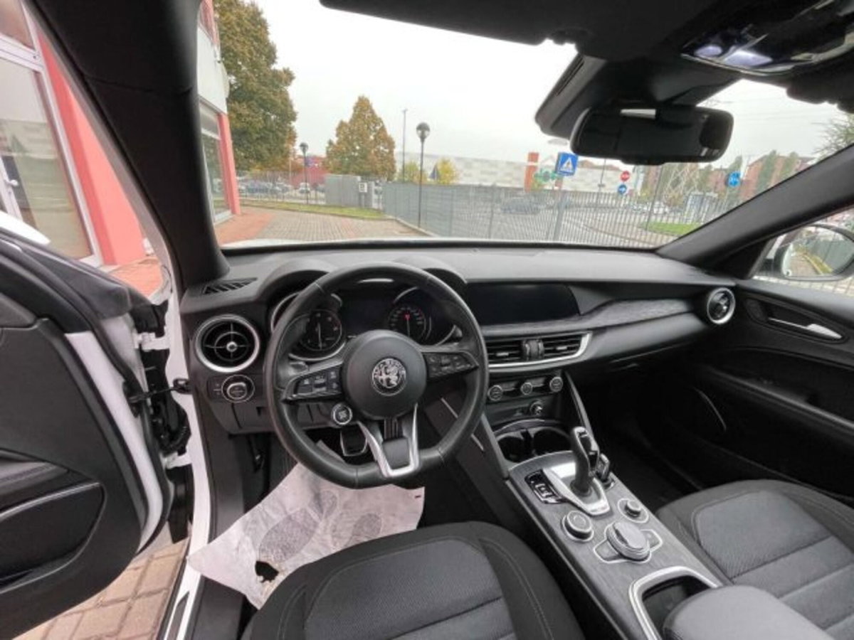 Alfa Romeo Stelvio Stelvio 2.2 Turbodiesel 190 CV AT8 Q4 Business (10)