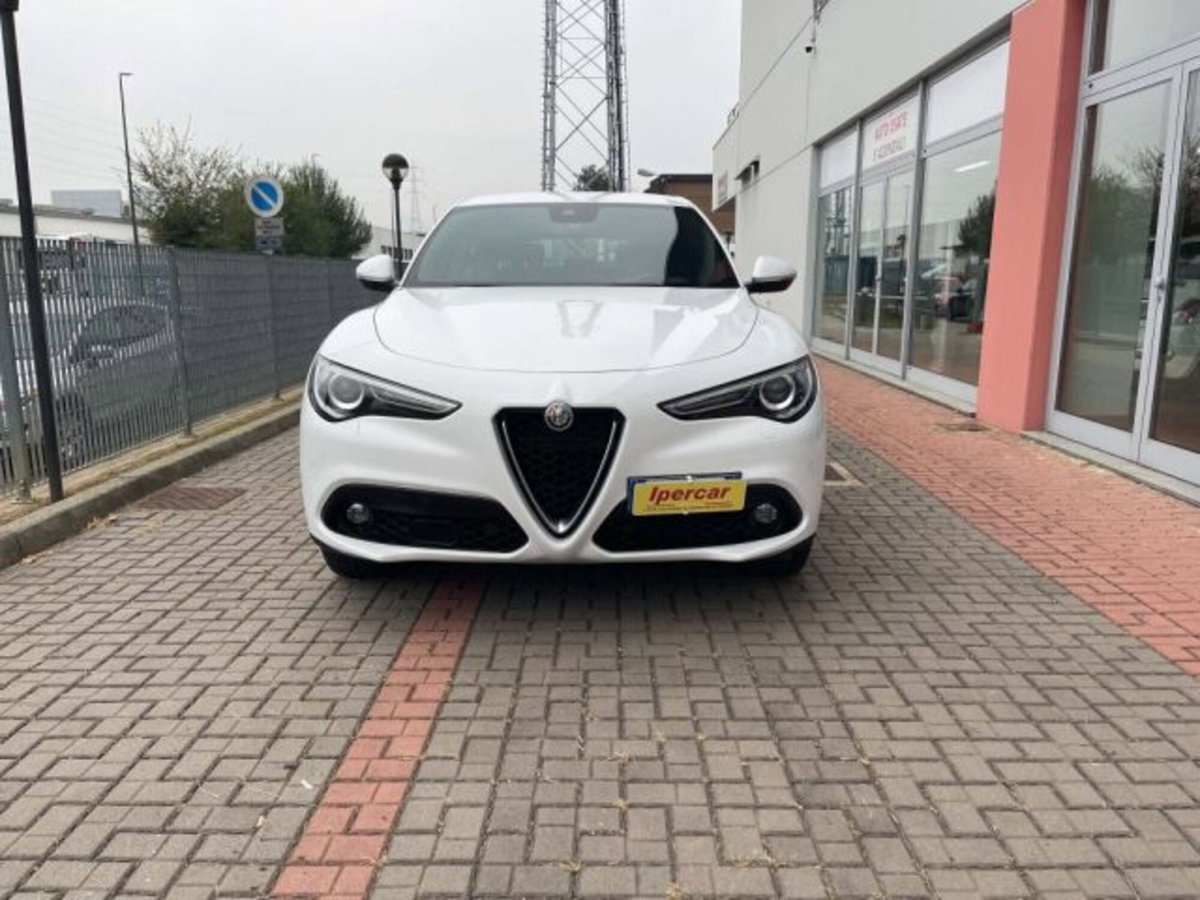 Alfa Romeo Stelvio Stelvio 2.2 Turbodiesel 190 CV AT8 Q4 Business (2)