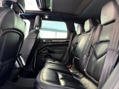 Porsche Cayenne 3.0 Diesel Platinum Edition (13)