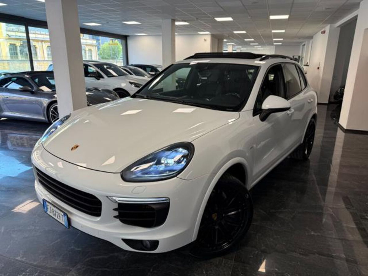 Porsche Cayenne 3.0 Diesel Platinum Edition (2)